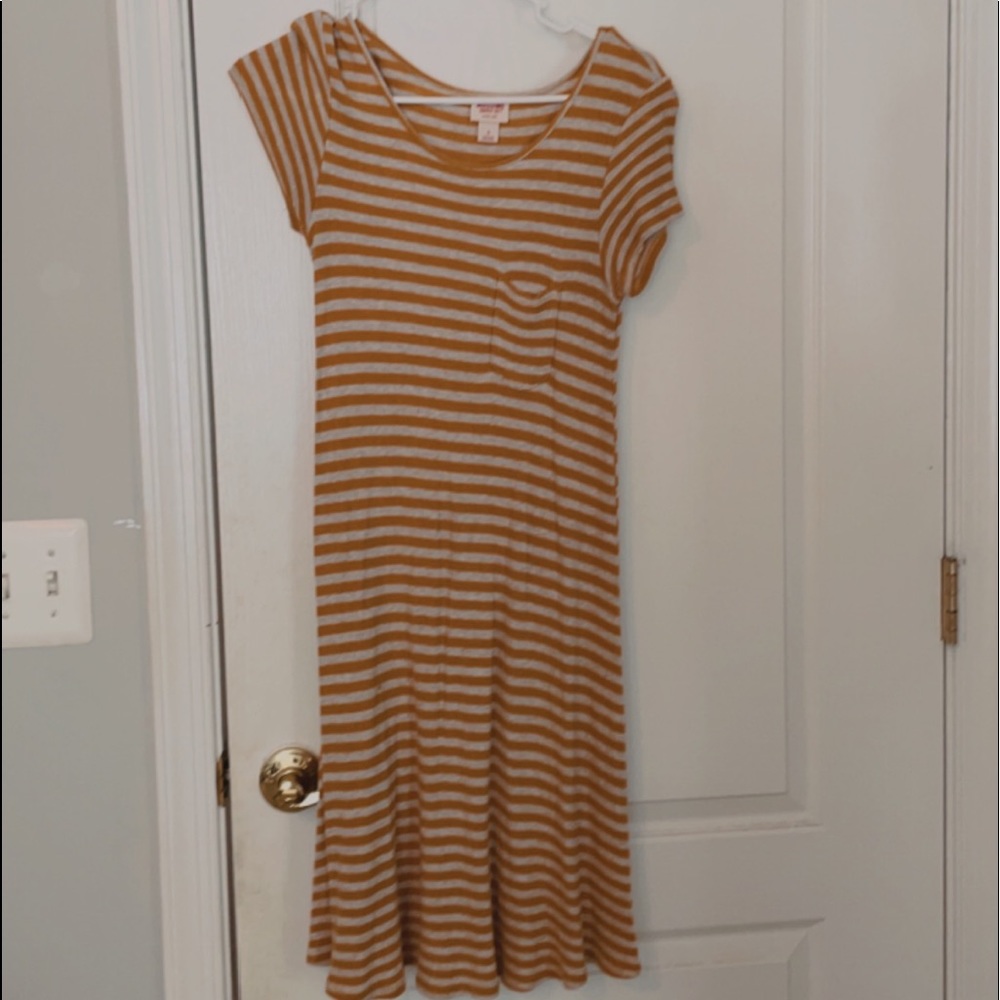 yellow stripped dress